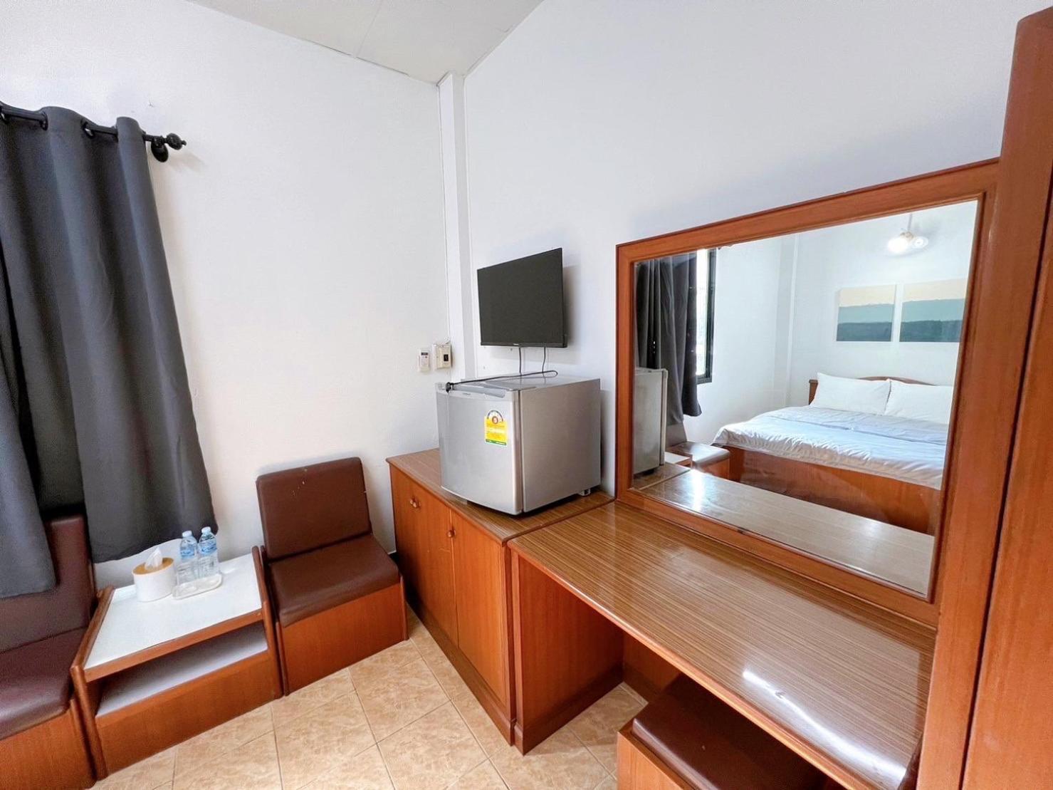Tokyo Hotel Nakhonratchasima Esterno foto