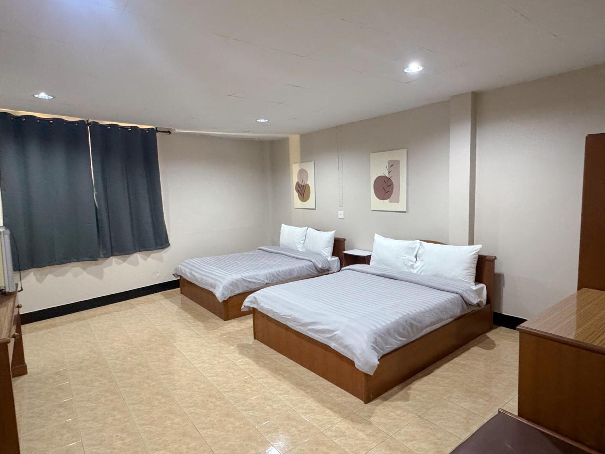 Tokyo Hotel Nakhonratchasima Esterno foto